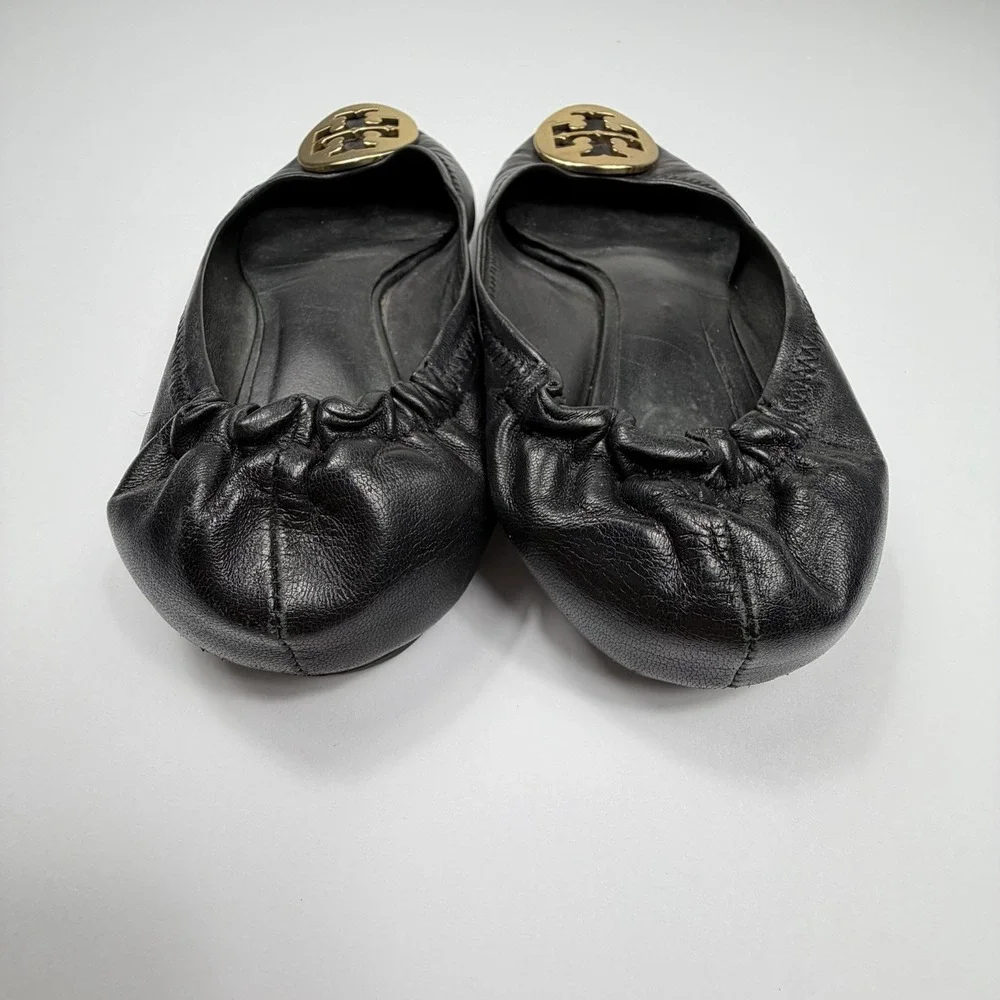 Tory Burch Reva Ballet Flats Womens 7.5 Black Leather Gold Logo Slip On Shoes - Picture 5 of 9